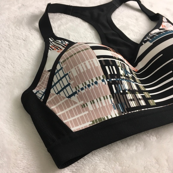 Victoria Sport Incredible Sport Bra 32B - Picture 2 of 9